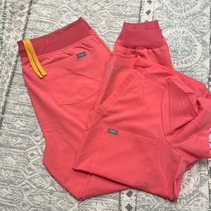 Women’s figs scrubs Set